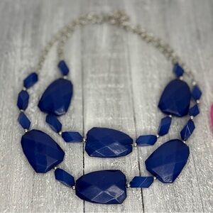 Chic Blue Geometric Necklace